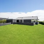 3 Bedroom Awesome In Casa de Férias *