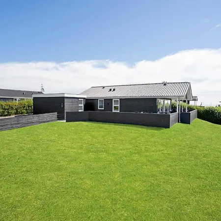 3 Bedroom Awesome In Casa vacanze *