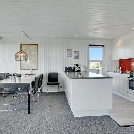 3 Bedroom Awesome In Nyaraló Hejls