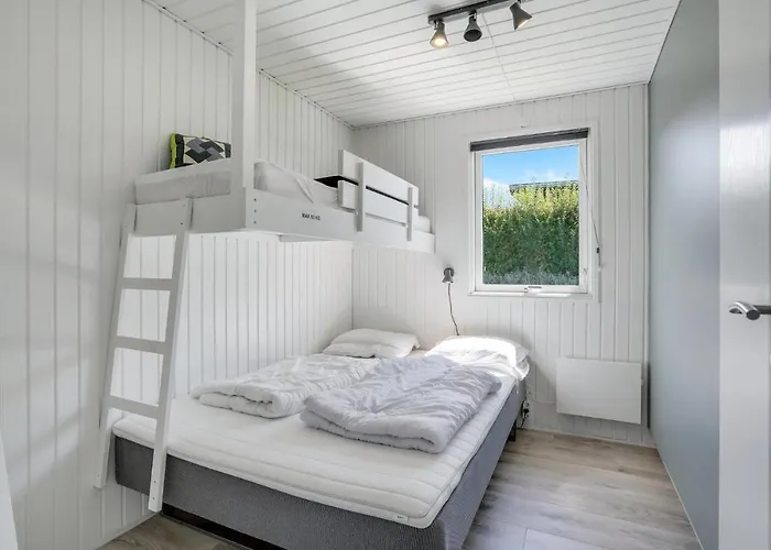 Дом отдыха 3 Bedroom Awesome In